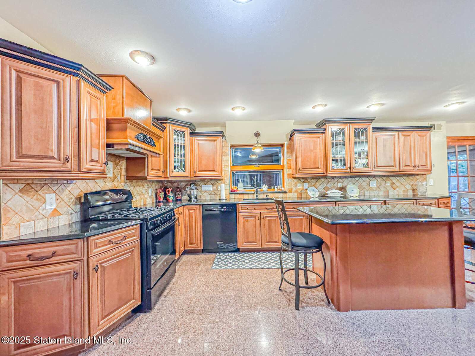 30 Alverson Loop, Staten Island, New York image 7