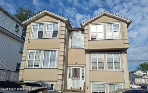 Photo of 115 South Avenue, Staten Island, NY 10303 (MLS # 2503202)