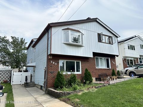 Photo of 309 Abingdon Ave Ave, Staten Island, NY 10308 (MLS # 2404553)