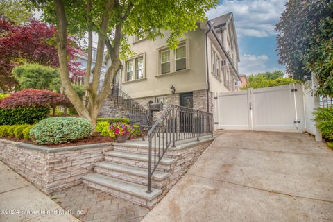 Photo of 107 Wilson Terrace, Staten Island, NY 10304 (MLS # 2402974)