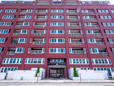 Photo of 80 Bay Street Landing #4-P, Staten Island, NY 10301 (MLS # 1162603)