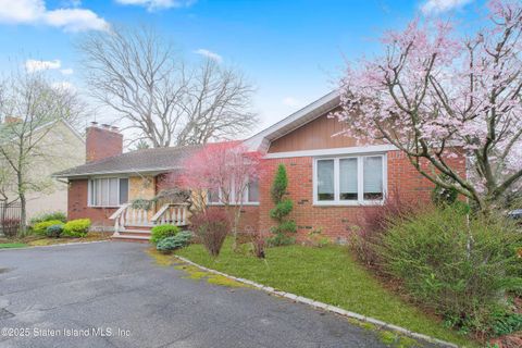 Photo of 334 Ocean Terrace, Staten Island, NY 10301 (MLS # 2502221)
