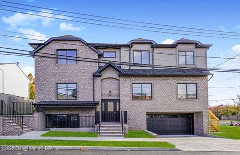 Photo of 9 Massachusetts Street, Staten Island, NY 10307 (MLS # 2506545)