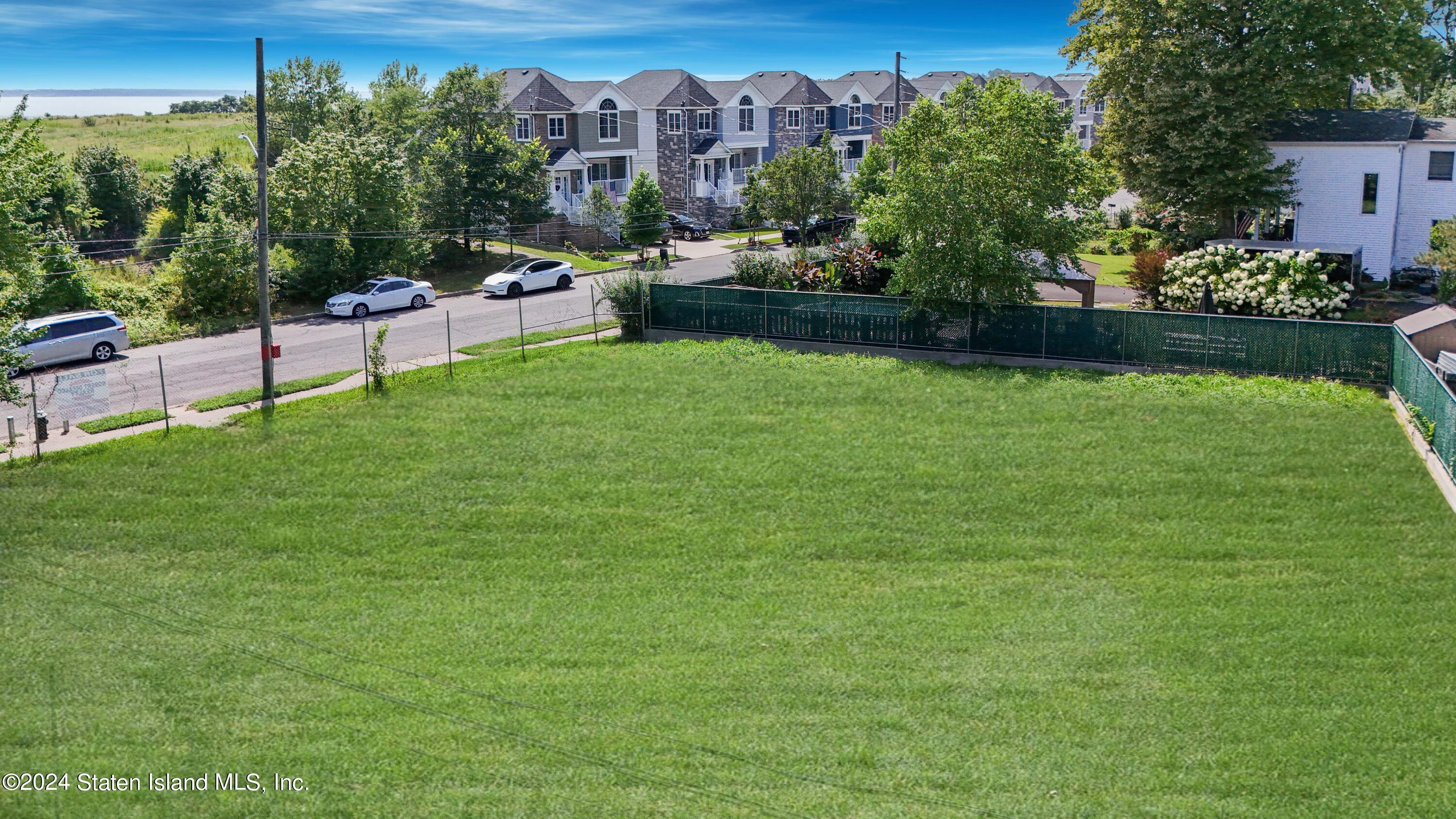 504 & 508 Holten Avenue, Staten Island, New York image 5