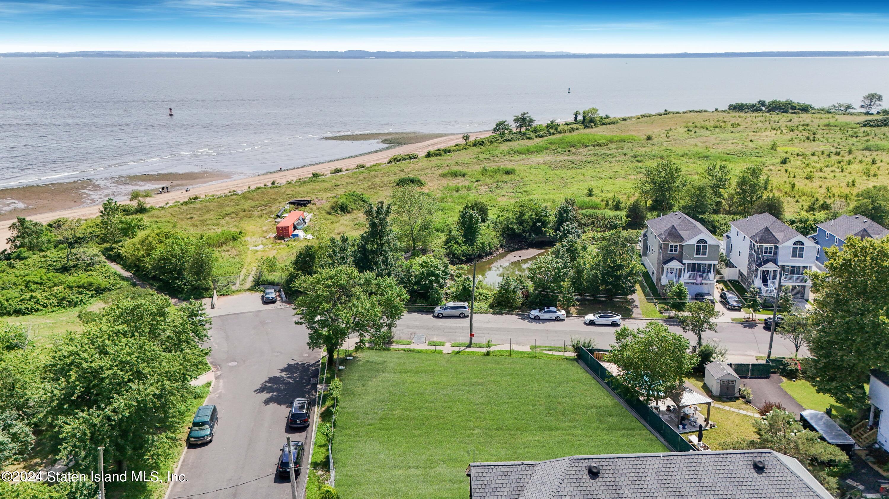 504 & 508 Holten Avenue, Staten Island, New York image 7