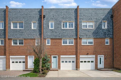 Photo of 17 Yacht Club Cove Street #17, Staten Island, NY 10308 (MLS # 2601574)