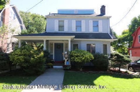 Photo of 68 Theresa Place, Staten Island, NY 10301 (MLS # 2404957)