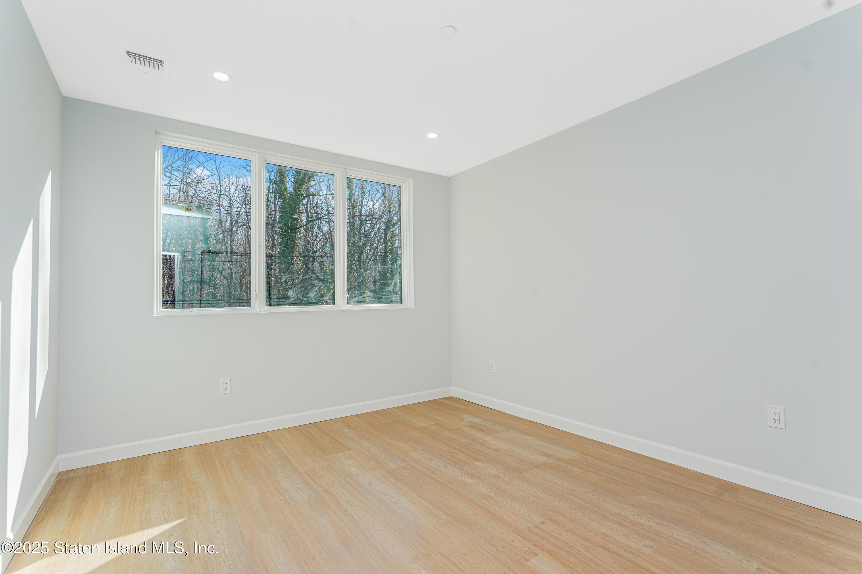 50 Poillon Avenue, Staten Island, New York image 31