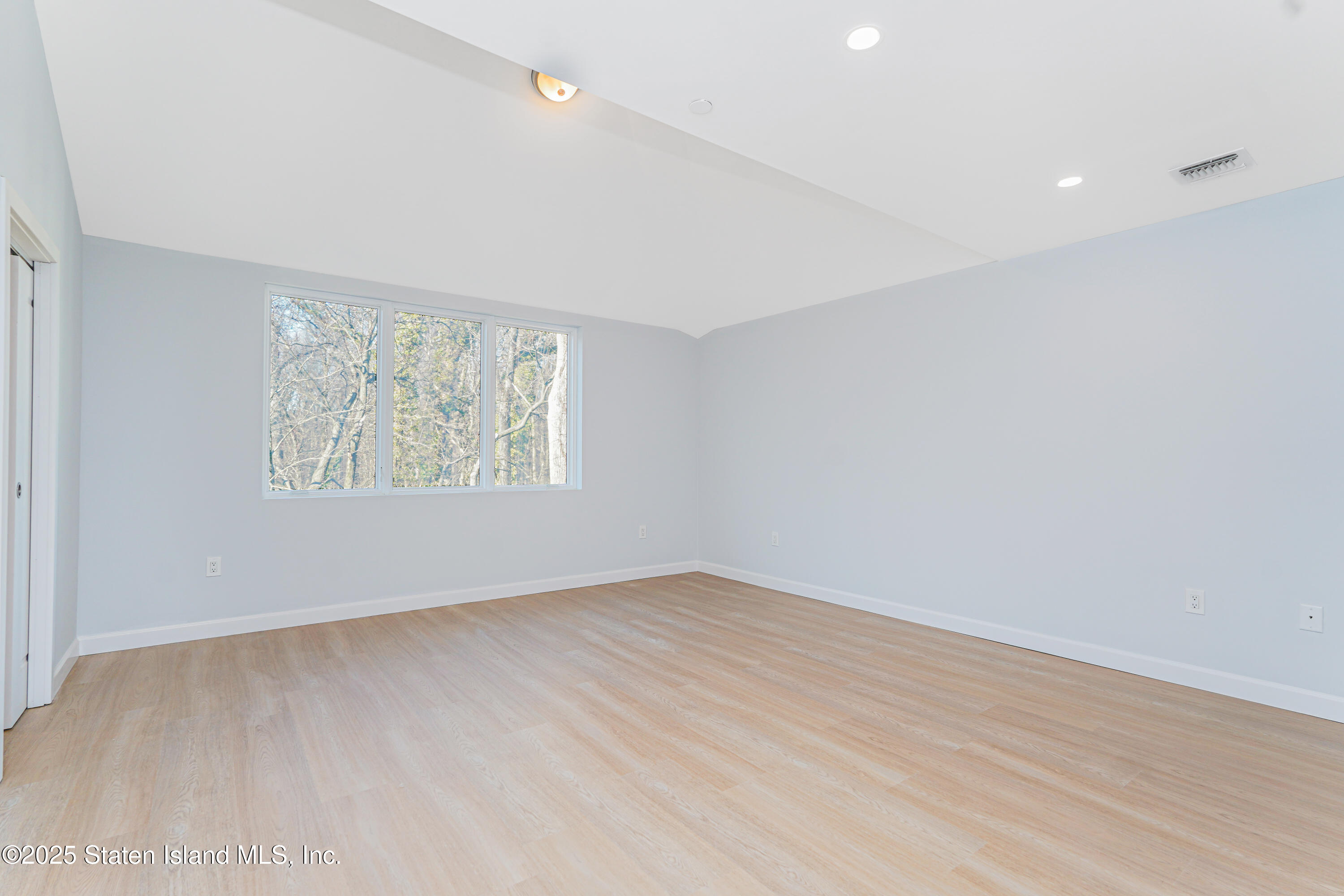 50 Poillon Avenue, Staten Island, New York image 26
