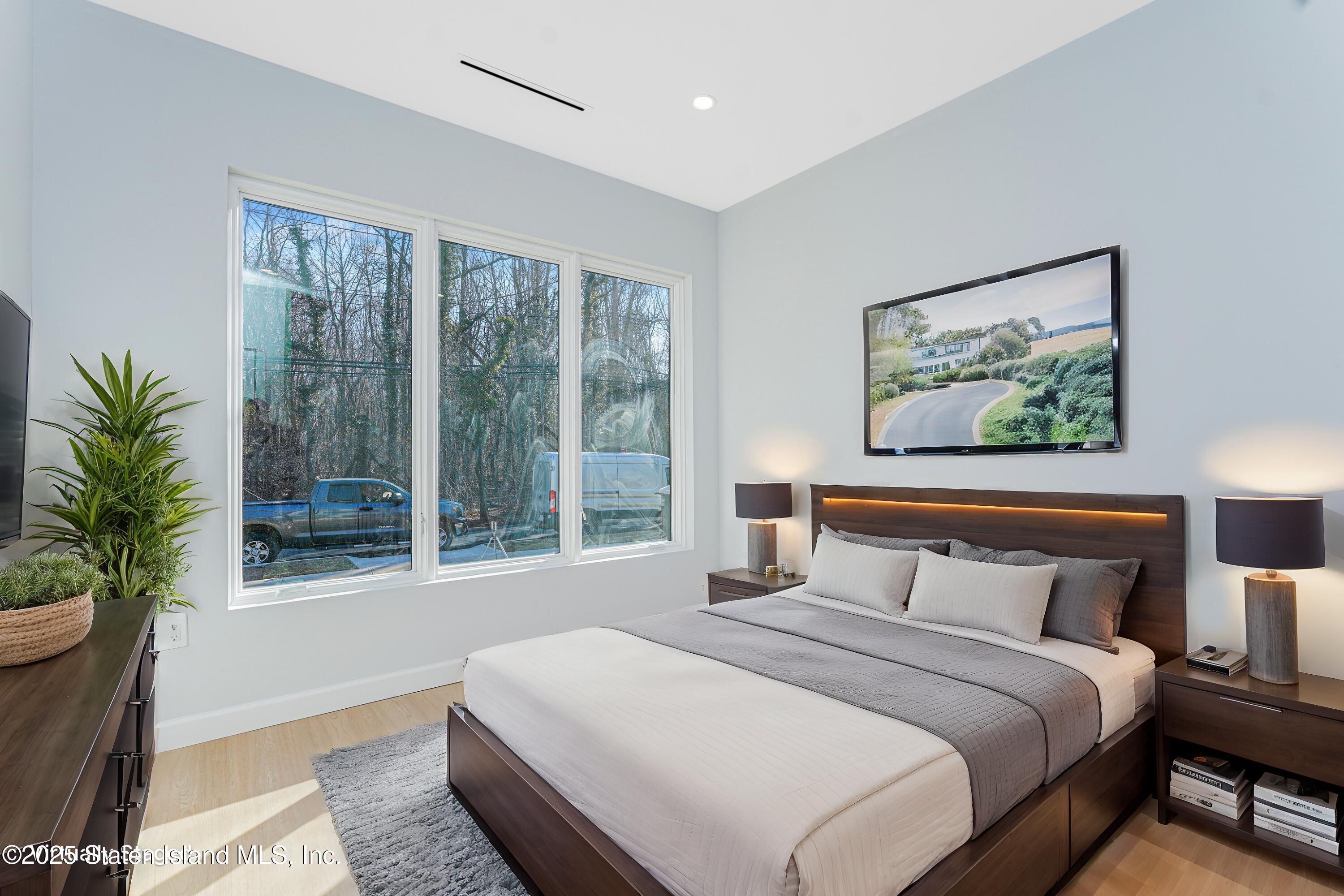 50 Poillon Avenue, Staten Island, New York image 21