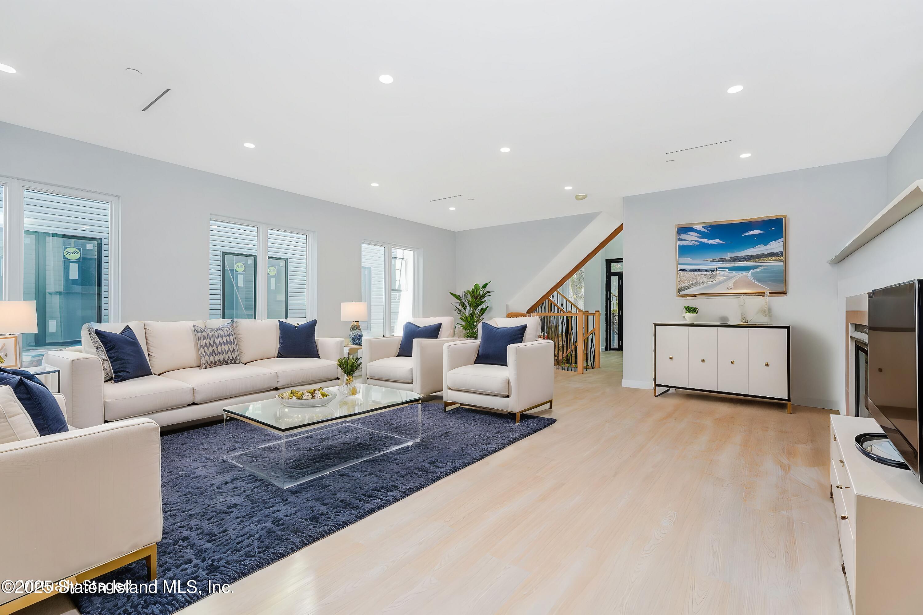 50 Poillon Avenue, Staten Island, New York image 12
