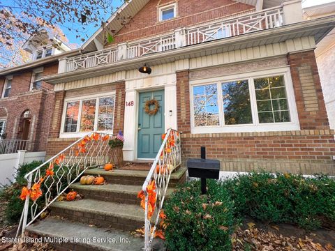 Photo of 148 Major Avenue, Staten Island, NY 10305 (MLS # 1165507)