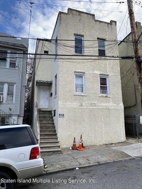 Photo of 26 Stanley Avenue, Staten Island, NY 10301 (MLS # 1159859)