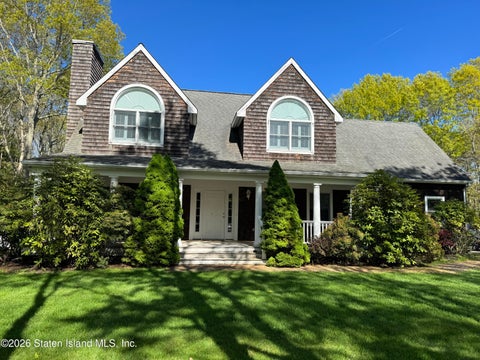 Homes For Rent - 4 Bennett Drive<br/> East Quogue, NY 11942