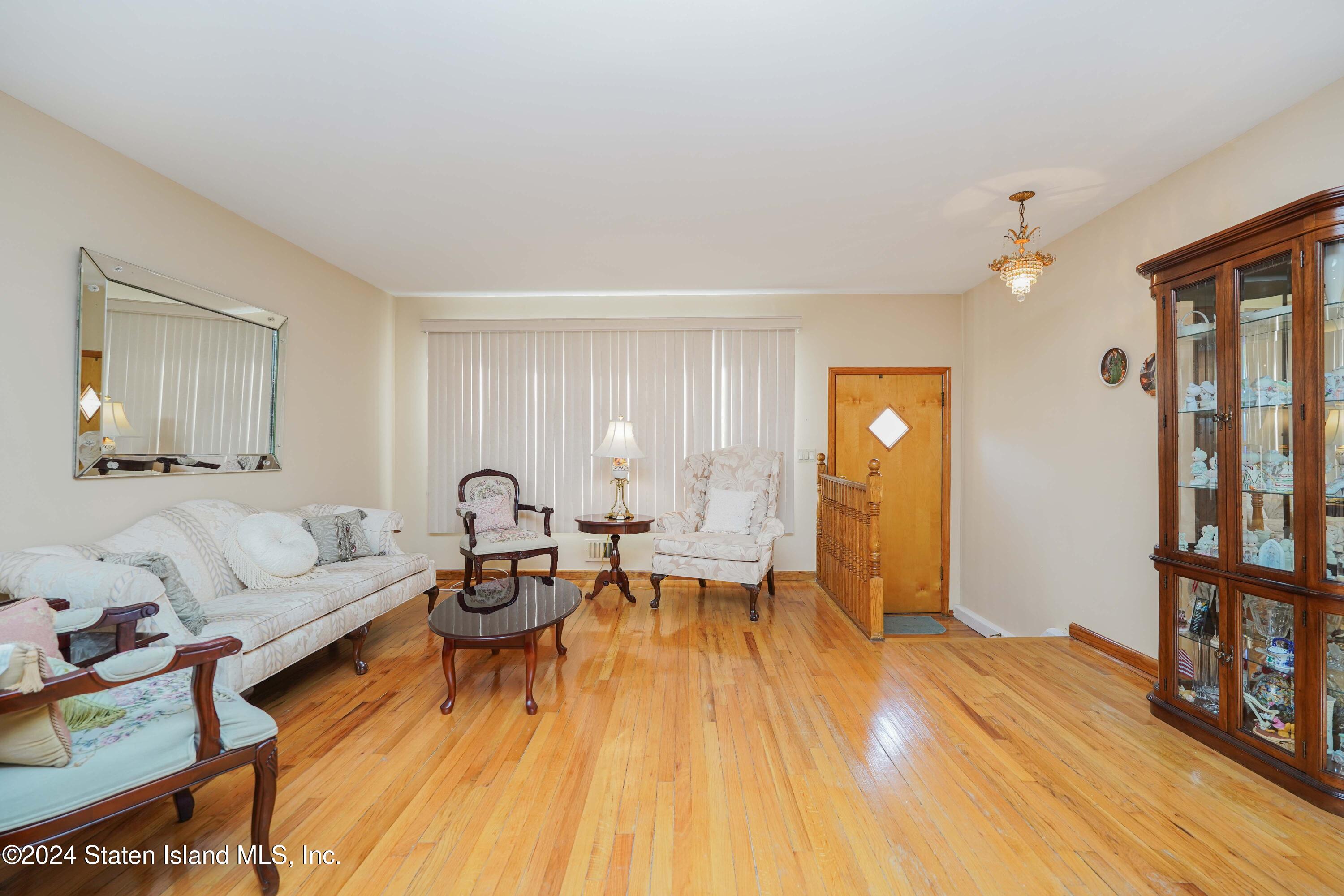 105 Midland Avenue, Staten Island, New York image 7