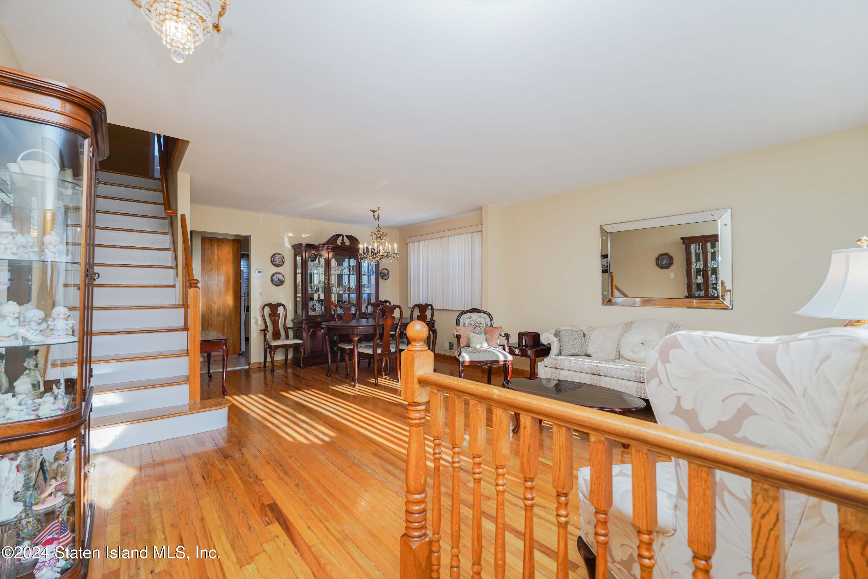 105 Midland Avenue, Staten Island, New York image 4