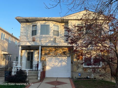 Photo of 69 Fraser Street, Staten Island, NY 10314 (MLS # 2602015)
