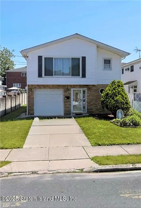 Photo of 150 Stroud Avenue, Staten Island, NY 10312 (MLS # 2506683)