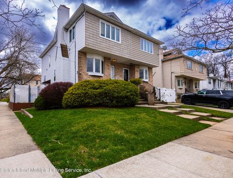 Photo of 60 Reading Avenue, Staten Island, NY 10312 (MLS # 2401874)