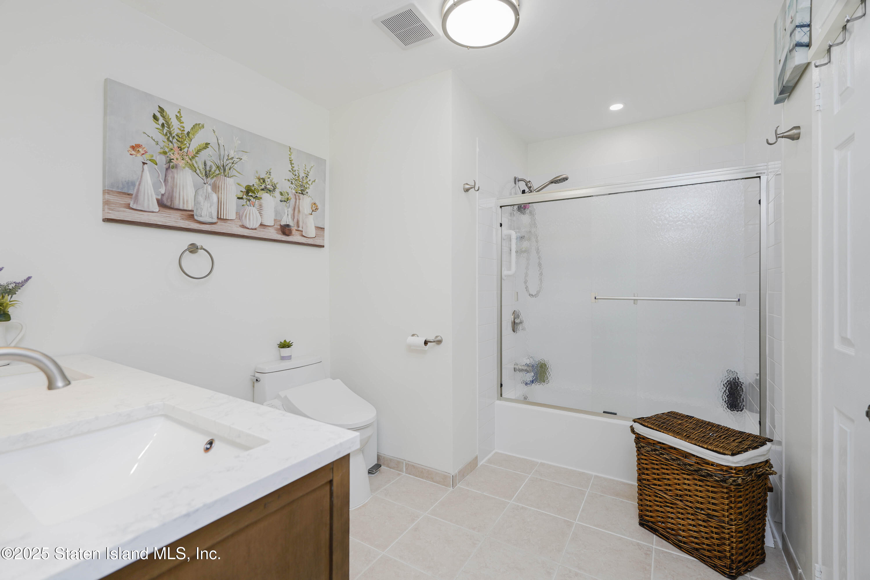 165 Russek Drive, Staten Island, New York image 17