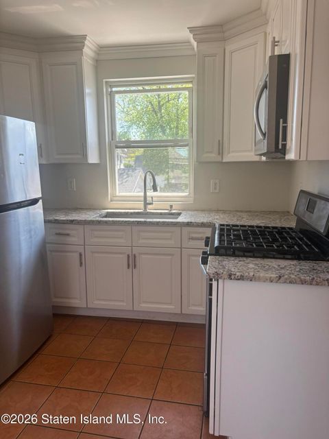 Apartment For Rent - 1294 Forest Avenue<br/> Staten Island, NY 10302