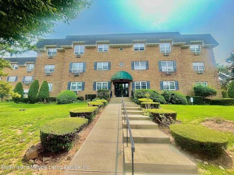 Photo of 392 Maryland Avenue #1c, Staten Island, NY 10305 (MLS # 1163571)