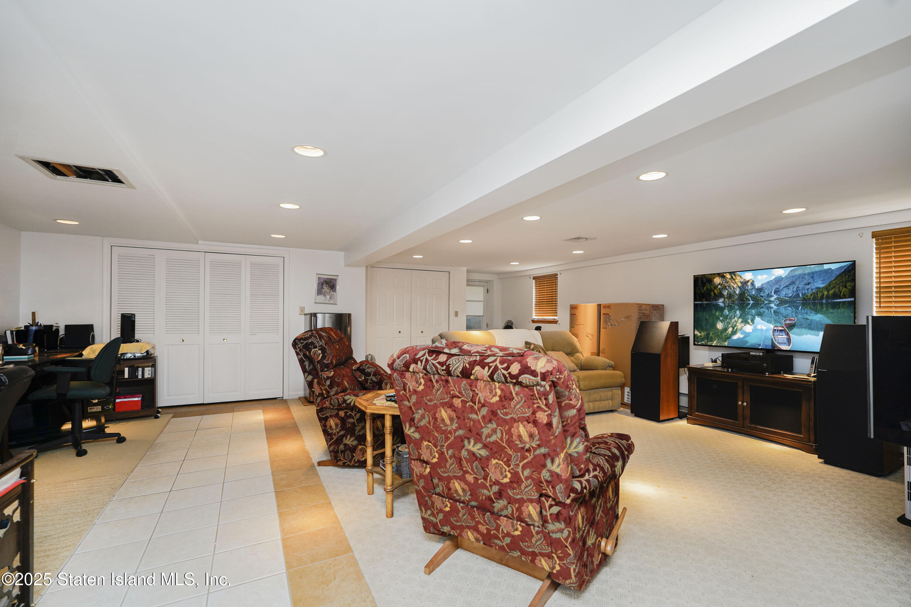 389 Sycamore Street, Staten Island, New York image 13