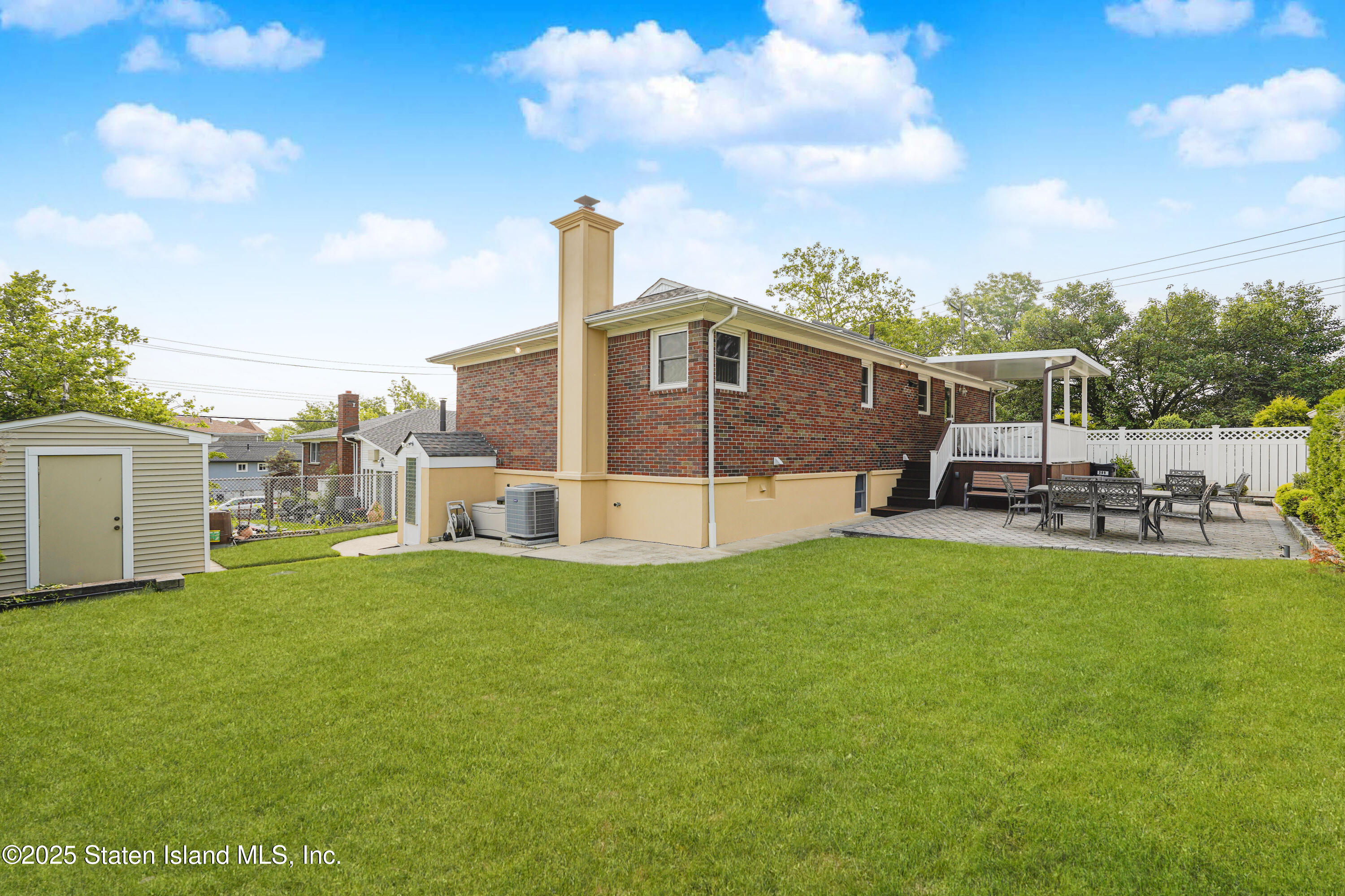 389 Sycamore Street, Staten Island, New York image 36