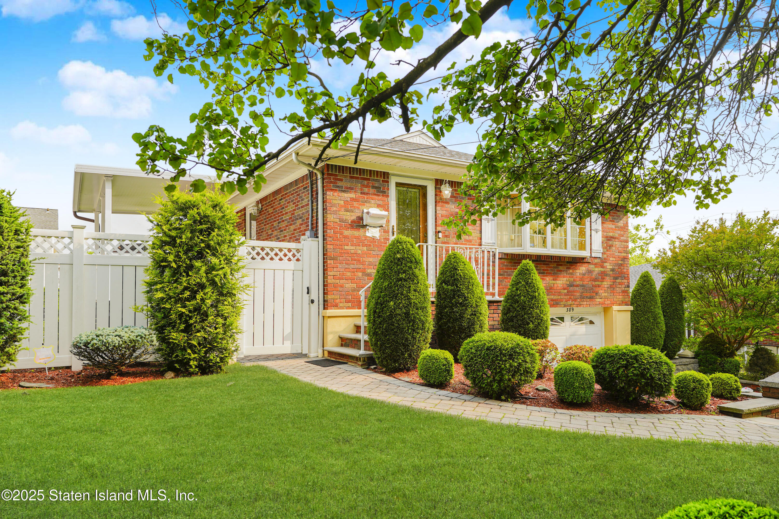 389 Sycamore Street, Staten Island, New York image 5