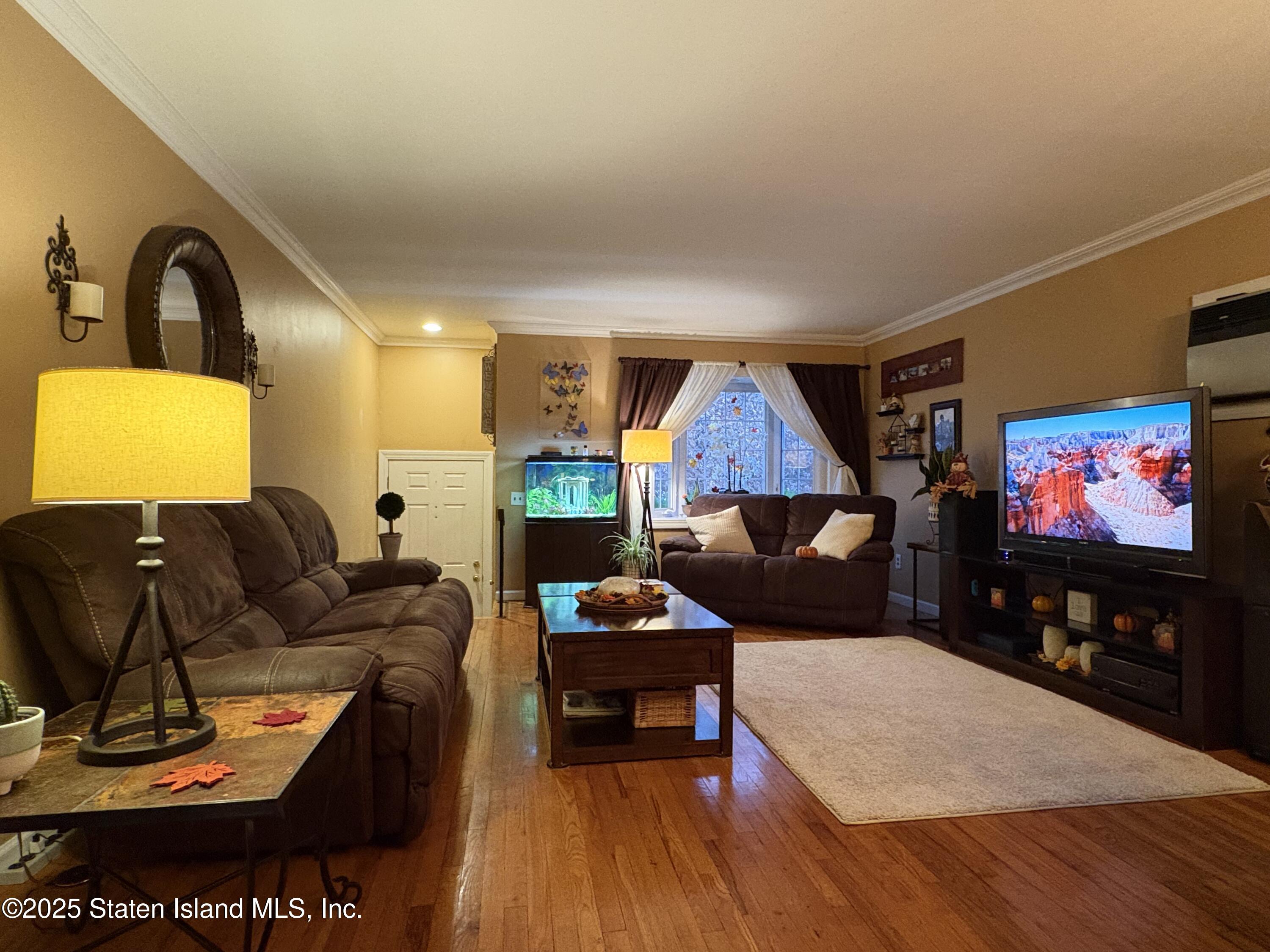 Staten Island, New York 10308, United States, 3 Bedrooms Bedrooms, ,2 BathroomsBathrooms,Residential,Active,249280