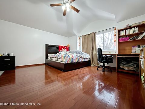 Photo of 47 Arden Avenue, Staten Island, NY 10312 (MLS # 2600903)