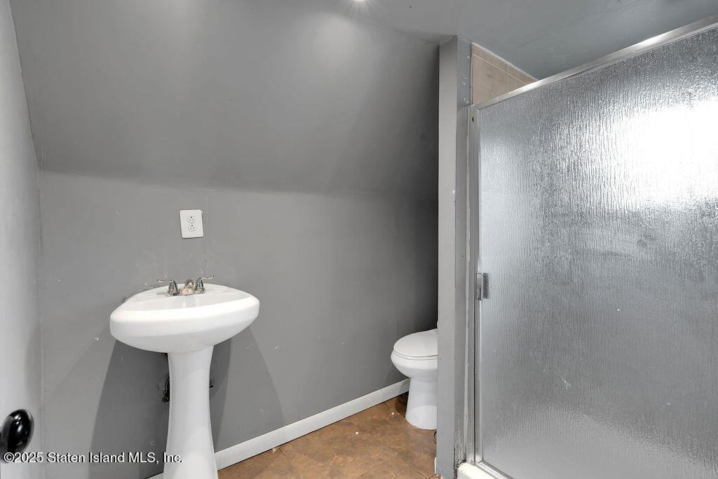 135 Highview Avenue, Staten Island, New York image 20