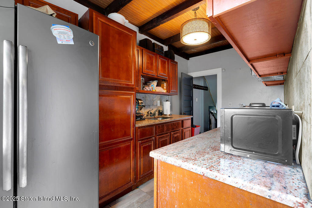 135 Highview Avenue, Staten Island, New York image 6