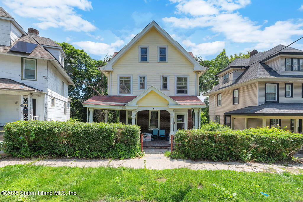 135 Highview Avenue, Staten Island, New York image 1