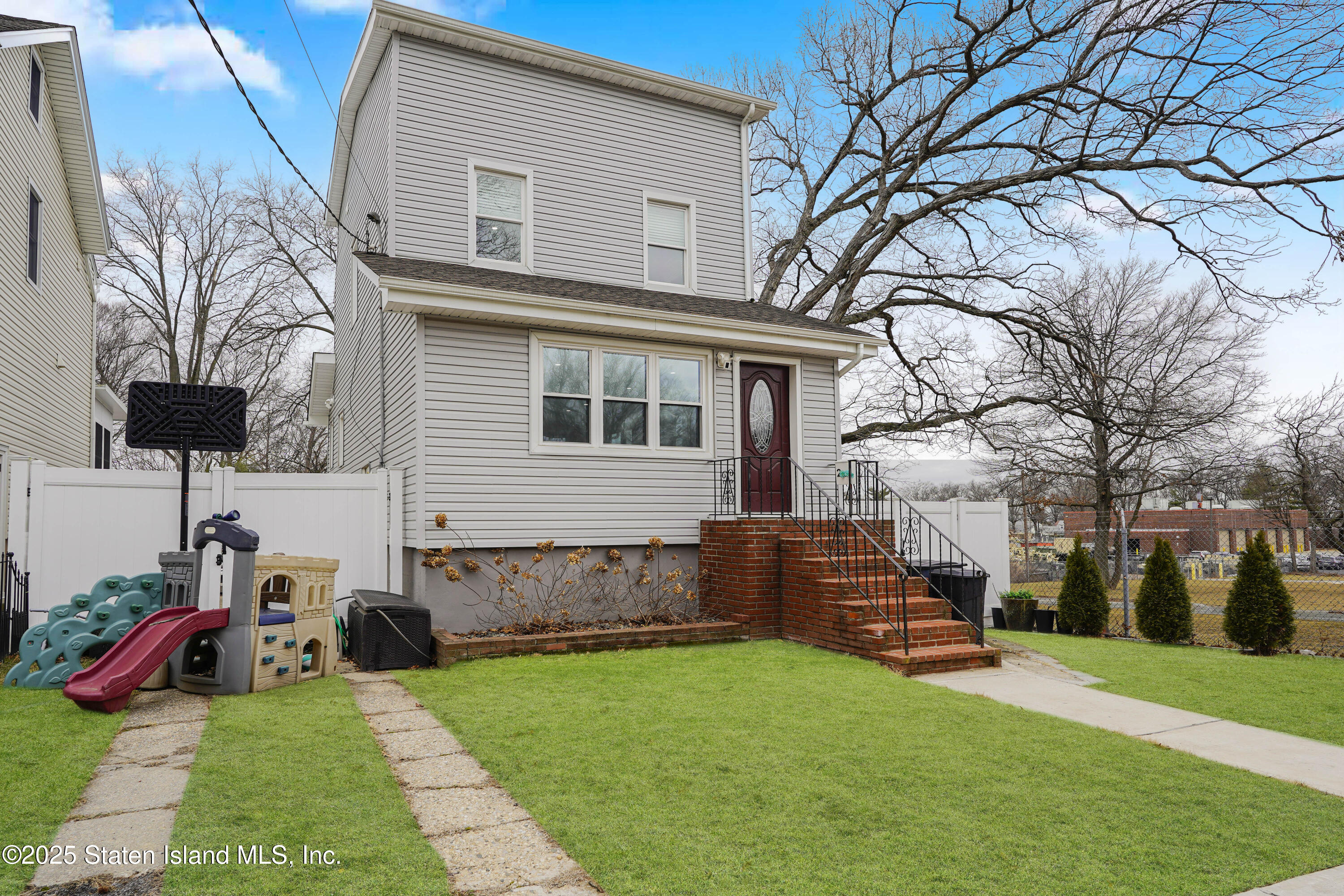 2 Fairview Avenue, Staten Island, New York image 3