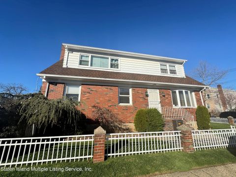 Photo of 400 Hanover Avenue, Staten Island, NY 10304 (MLS # 2401919)
