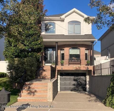 Photo of 167 Manhattan Street, Staten Island, NY 10307 (MLS # 1164139)
