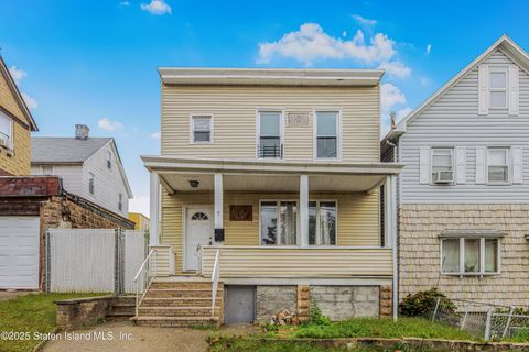 Photo of 7 Osgood Avenue, Staten Island, NY 10304 (MLS # 2506114)