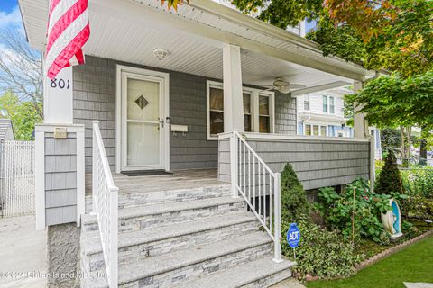 Photo of 801 Delafield Avenue, Staten Island, NY 10310 (MLS # 2405669)
