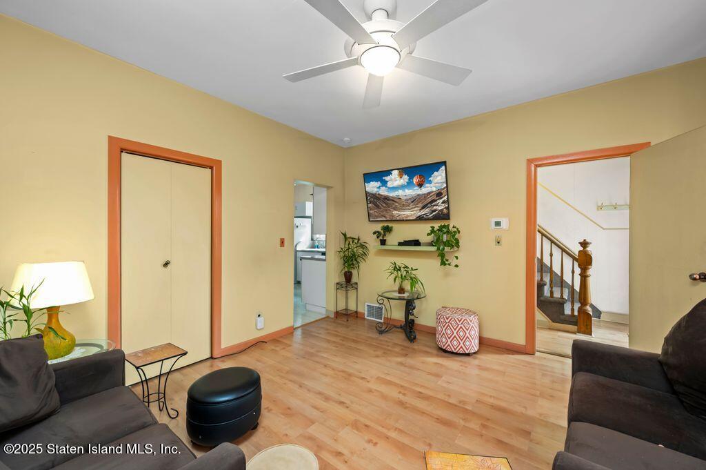 81 Sumner Avenue, Staten Island, New York image 9