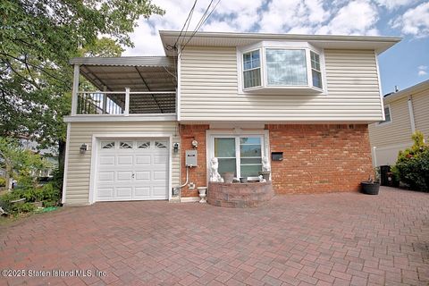 Photo of 457 Genesee Avenue, Staten Island, NY 10312 (MLS # 2505231)