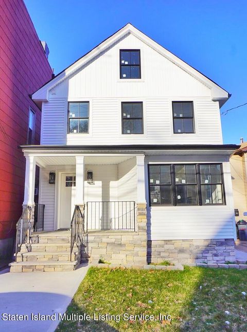 Photo of 274 Davis Avenue, Staten Island, NY 10310 (MLS # 1160872)
