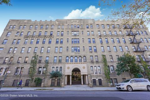 Photo of 7101 Colonial Road #L5i, Brooklyn, NY 11209 (MLS # 2600015)