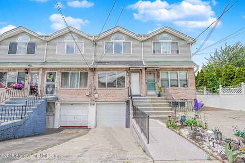 Photo of 64 Gridley Avenue, Staten Island, NY 10303 (MLS # 2503690)