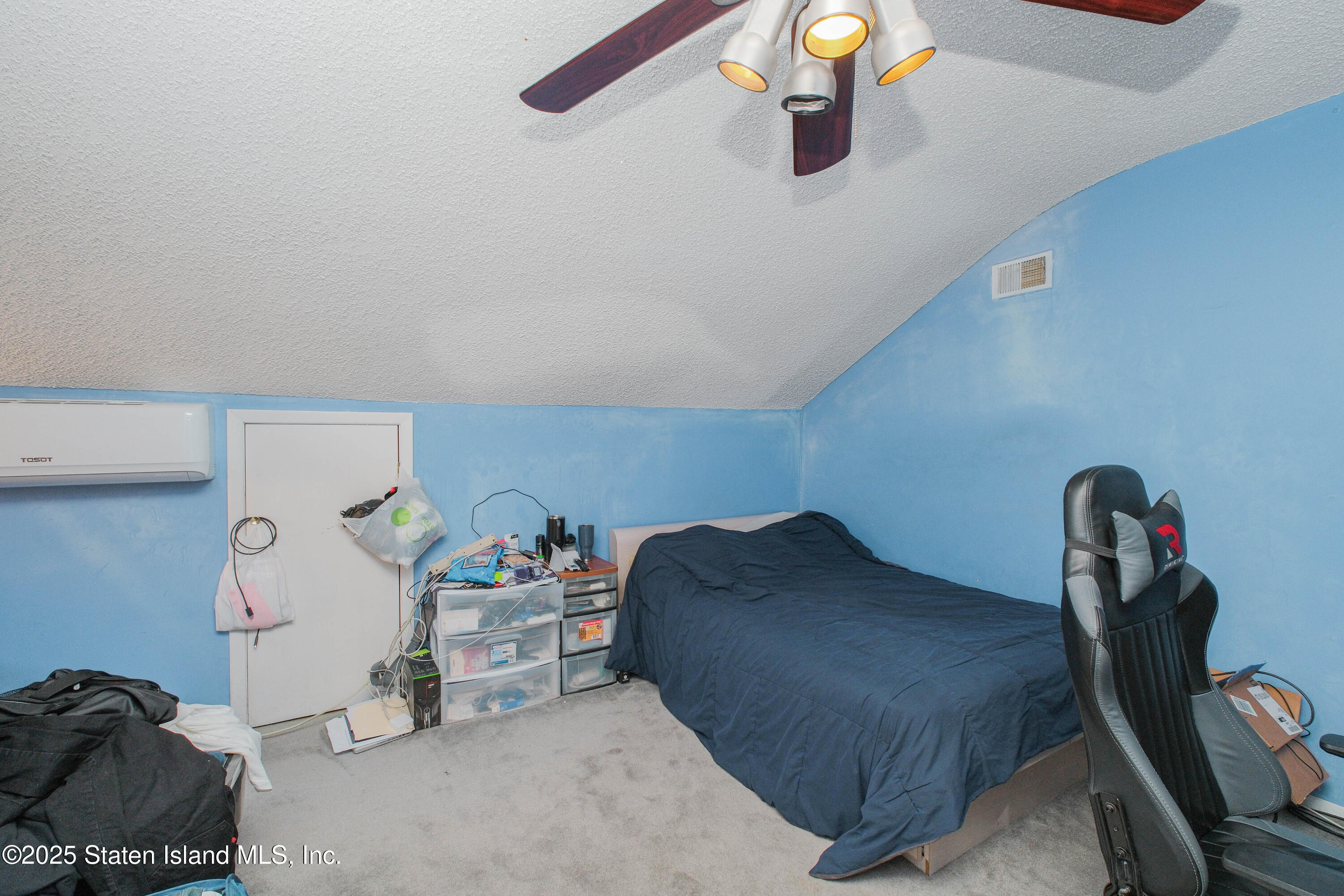 9 Rolling Hill Green, Staten Island, New York image 31