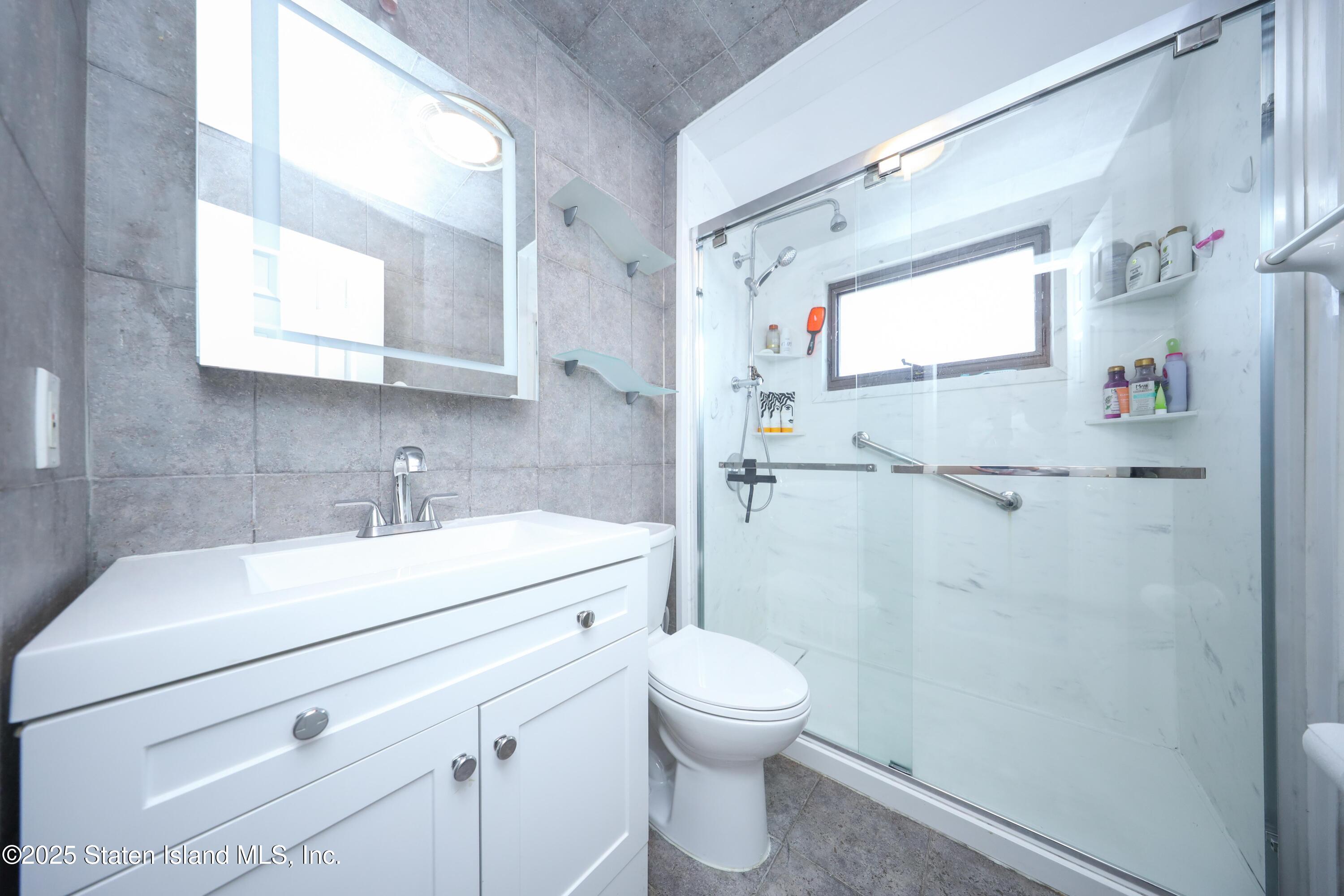 345 Colon Avenue, Staten Island, New York image 20