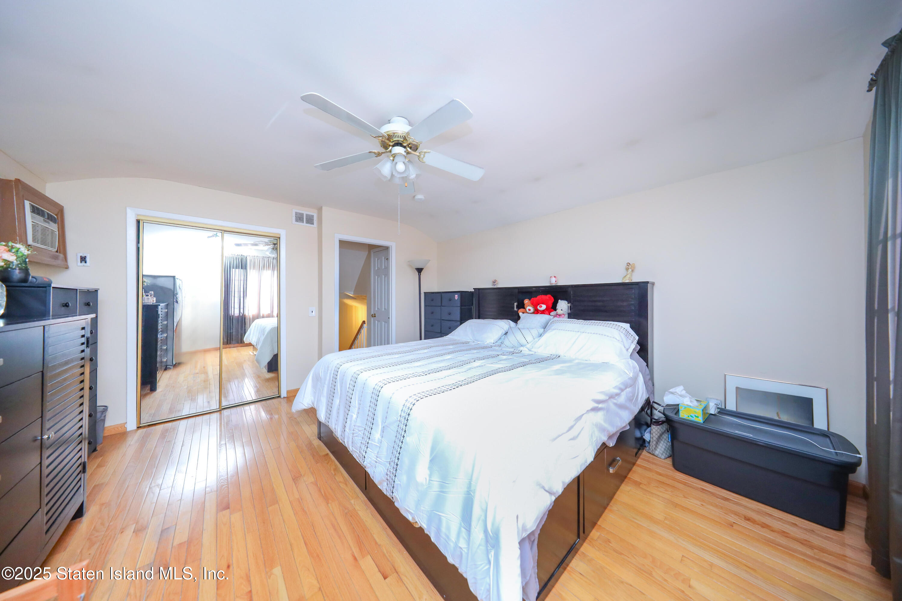 345 Colon Avenue, Staten Island, New York image 15