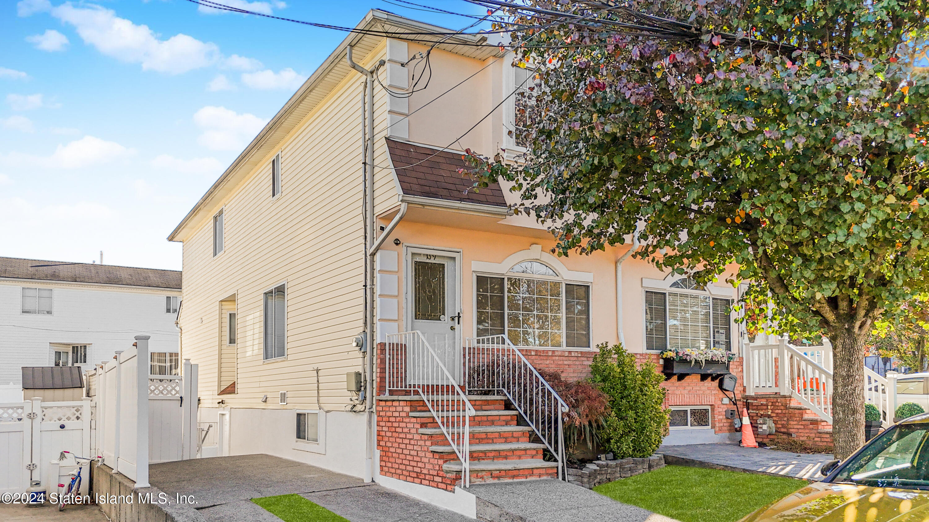 109 Harris Lane, Staten Island, New York image 1