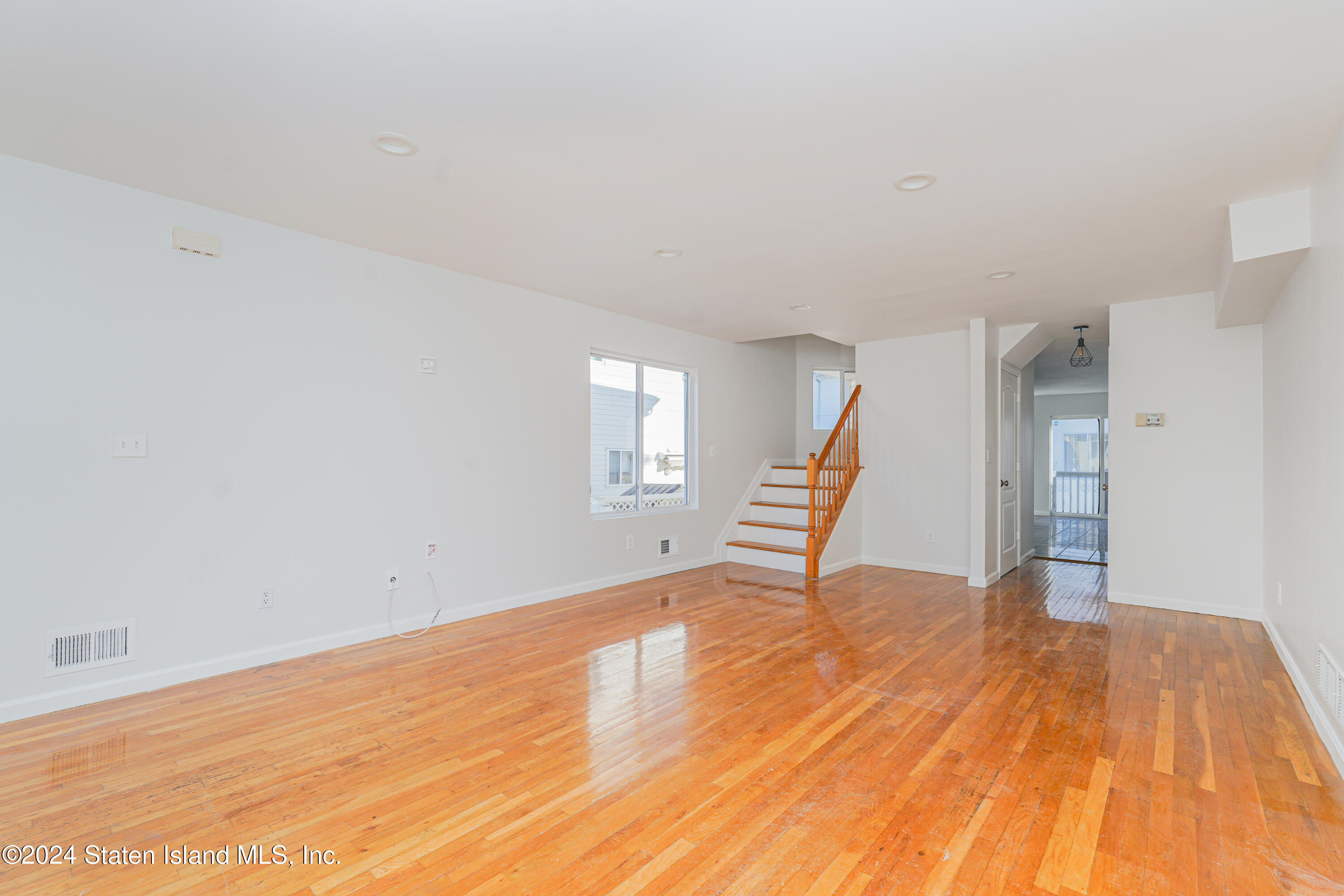 109 Harris Lane, Staten Island, New York image 6