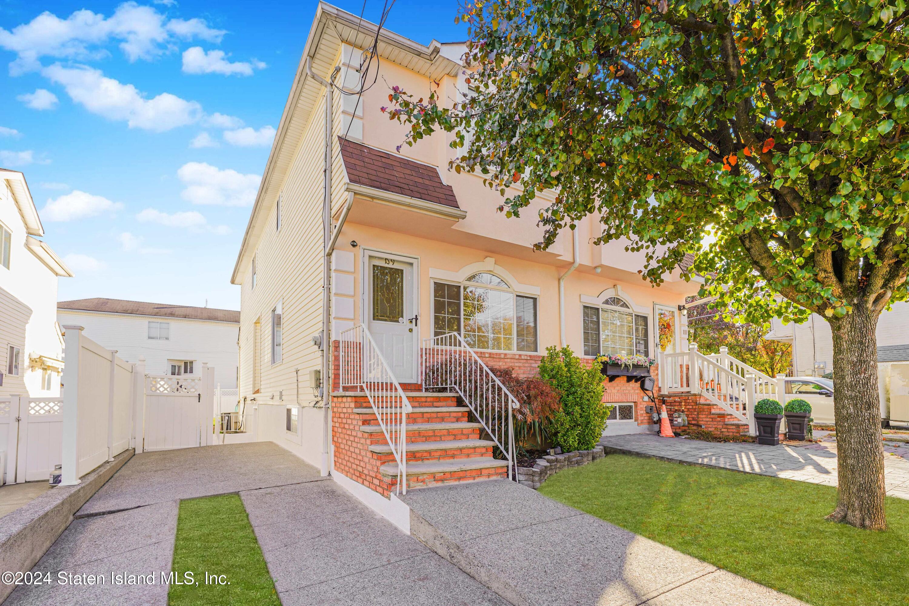 109 Harris Lane, Staten Island, New York image 42